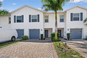 Building Photo - 15396 Wildflower Cir