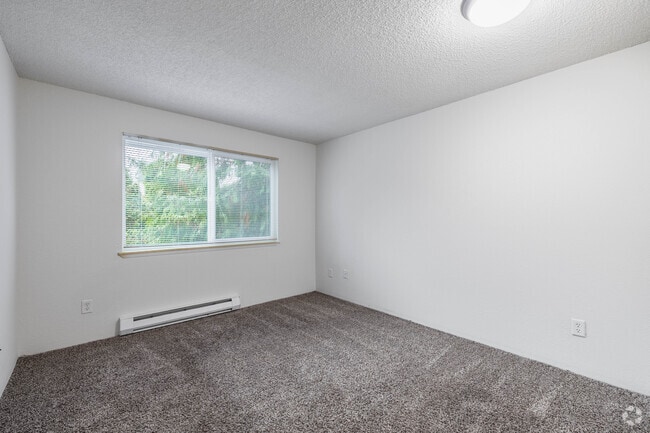 1BR, 1BA - 720SF - Bedroom - Heritage Grove