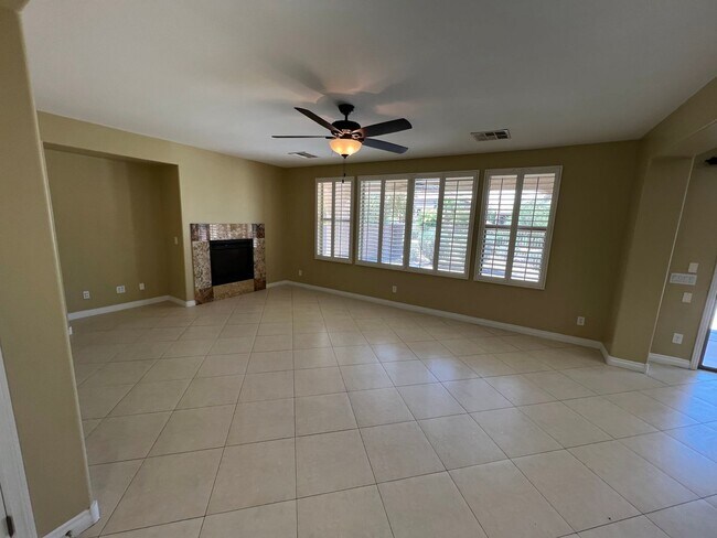 Foto del edificio - ALIANTE MASTER PLAN COMM/ GATED *5 BEDROOM...
