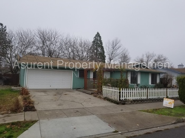 2295 Temple Dr, Medford, OR 97504 House Rental in Medford, OR