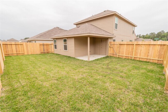 Building Photo - 528 Meadow Park Ln