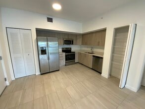 Building Photo - 340 NW 206th Ter