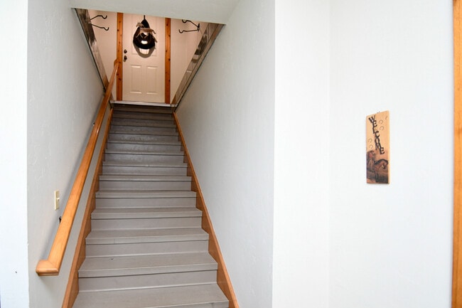 Foto del edificio - 1855 Cottonwood Ct