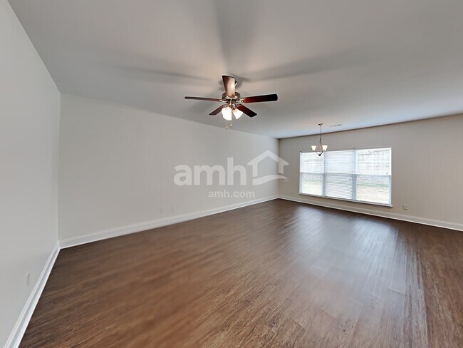 Foto del edificio - 5033 Mountain Springs Rd