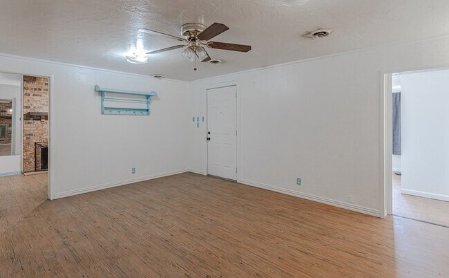 Foto del edificio - 12662 W 61st St