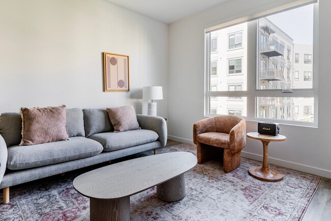 Building Photo - 1200 Rickabaugh Wy