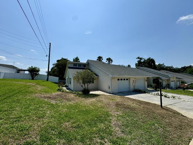 Building Photo - Charming 2-Bedroom Home in Clermont, FL (55+ Community)