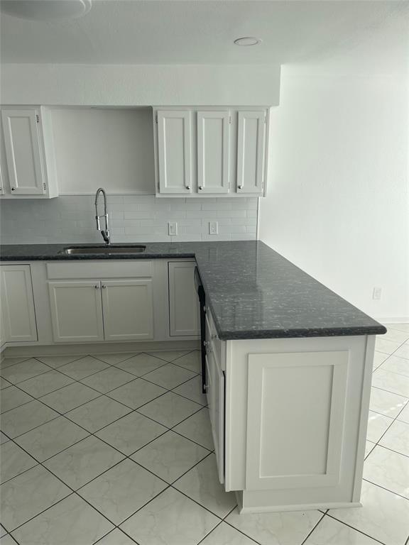 Foto del edificio - 10505 Schaper Rd