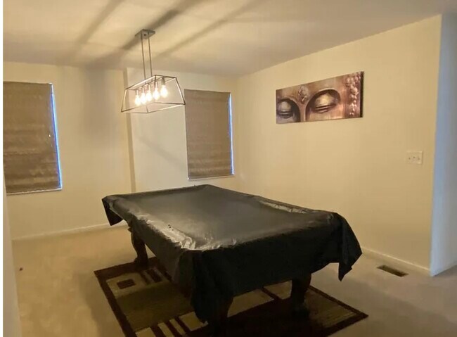 Foto del edificio - 212 Weeping Willow Run Dr
