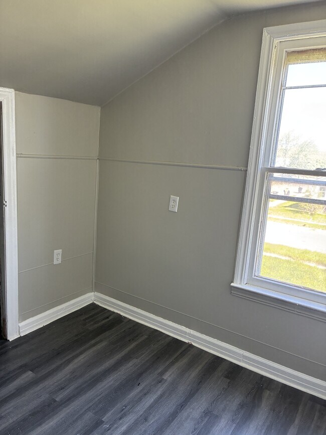 Foto del edificio - 15448 Log Cabin St
