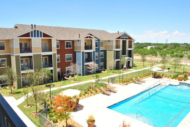 Building Photo - Mariposa at Jason Avenue