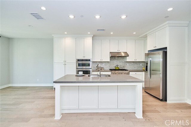 Building Photo - 117 Oceano