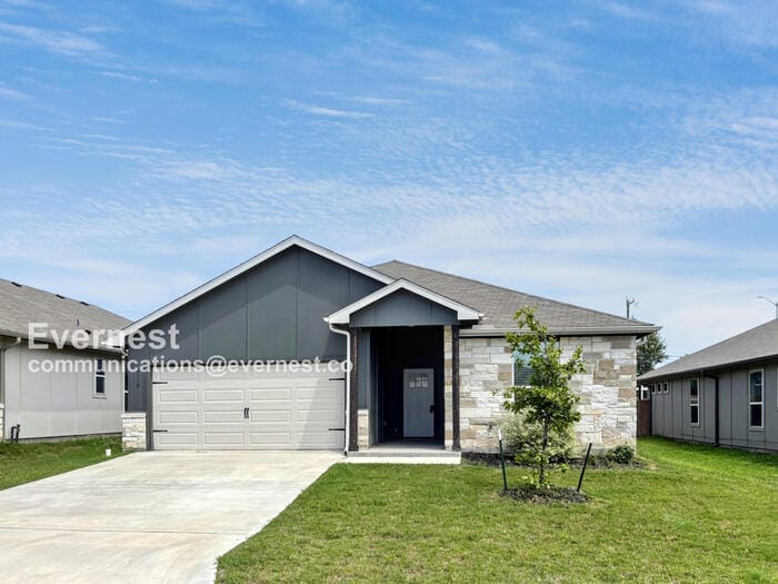 Primary Photo - 2119 Hornbeam St