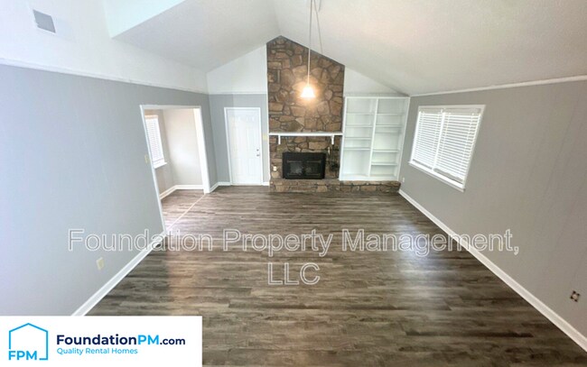 Foto del edificio - 8224 Timber Hill Trail