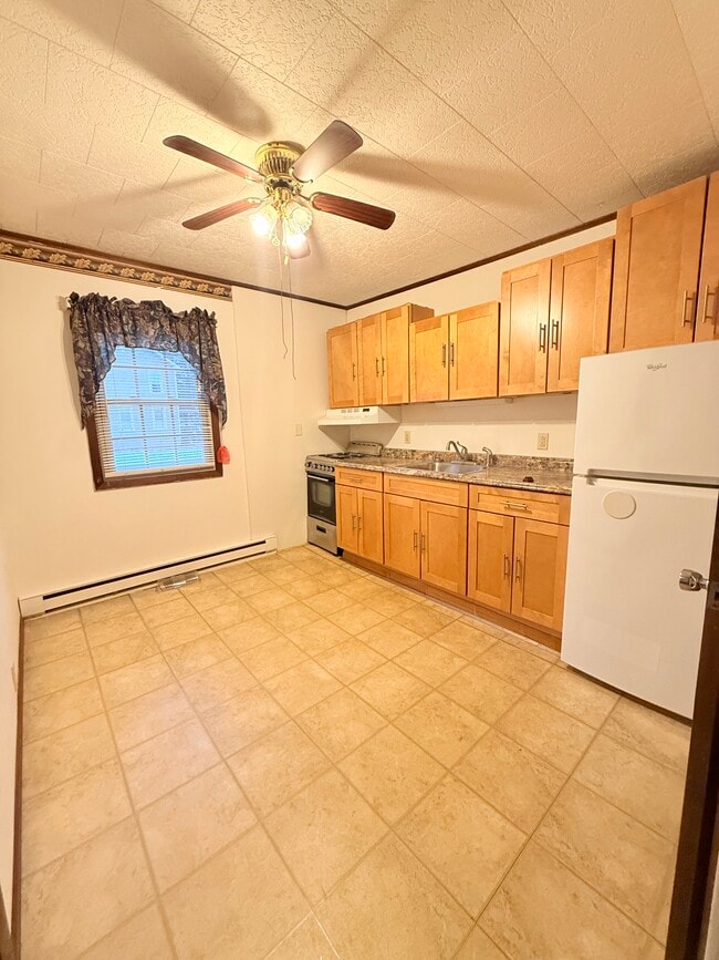 Foto del edificio - 26A Rochester St