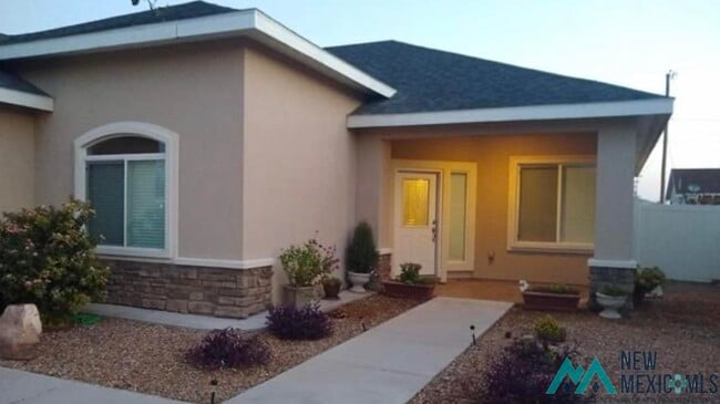 Building Photo - 1512 Champ Clark Ct