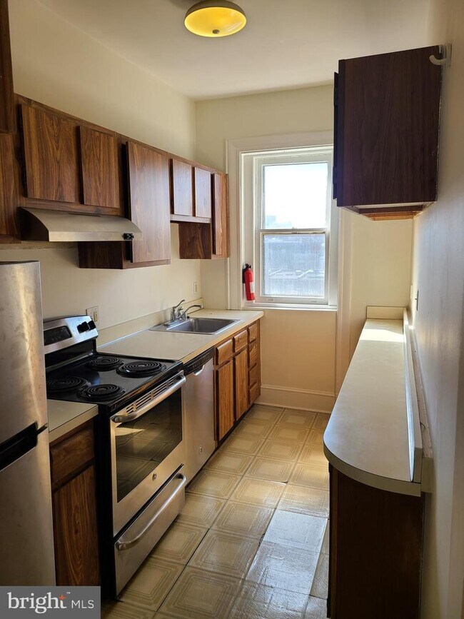 Foto del edificio - 3420 16th St NW