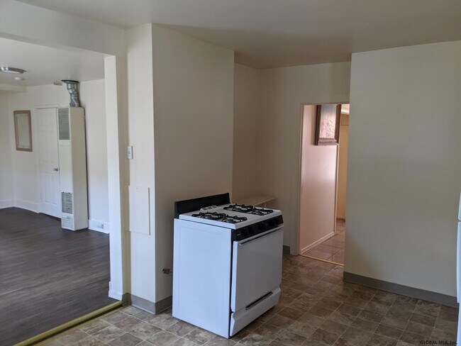 Foto del edificio - 84 Main St