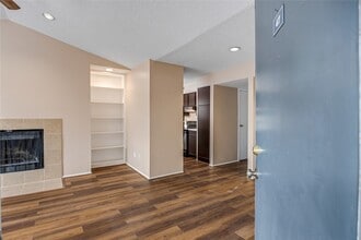 Building Photo - 6701 Sands Point Dr