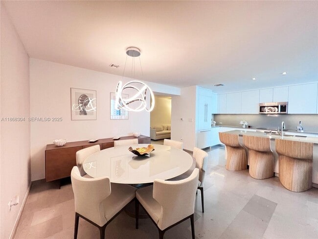 Photo - 68 SE 6th St House