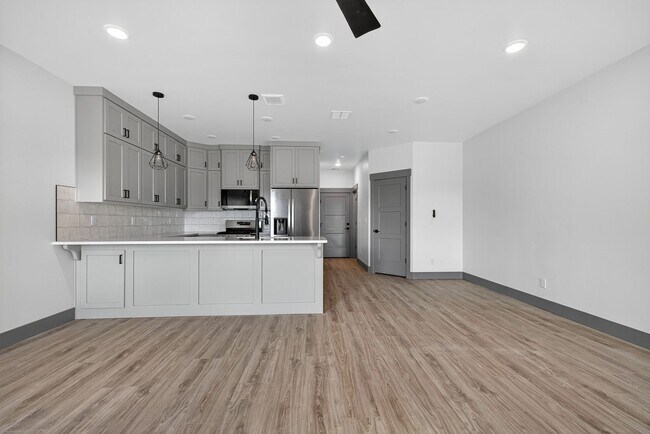 Building Photo - BRAND NEW TOWNHOME IN AMMON IDAHO 3 BED 2....