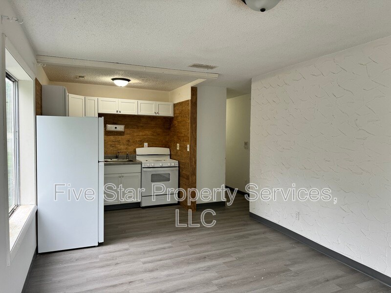 Foto del edificio - 619 S Walnut St