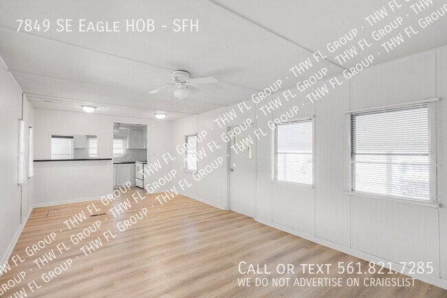 Foto del edificio - 7849 SE Eagle Ave