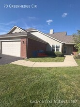 Building Photo - 70 Greenhedge Cir