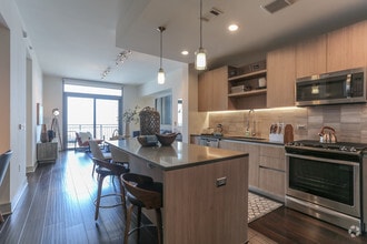 Aris Market Square photo'