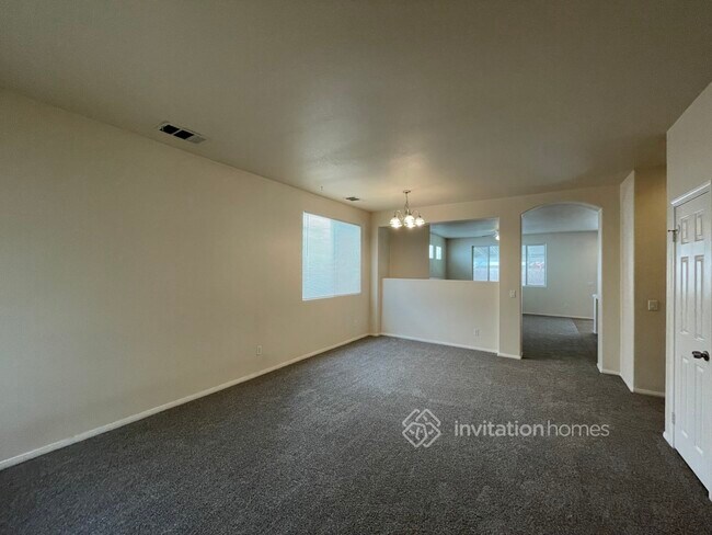 Building Photo - 4552 W Ave J 3
