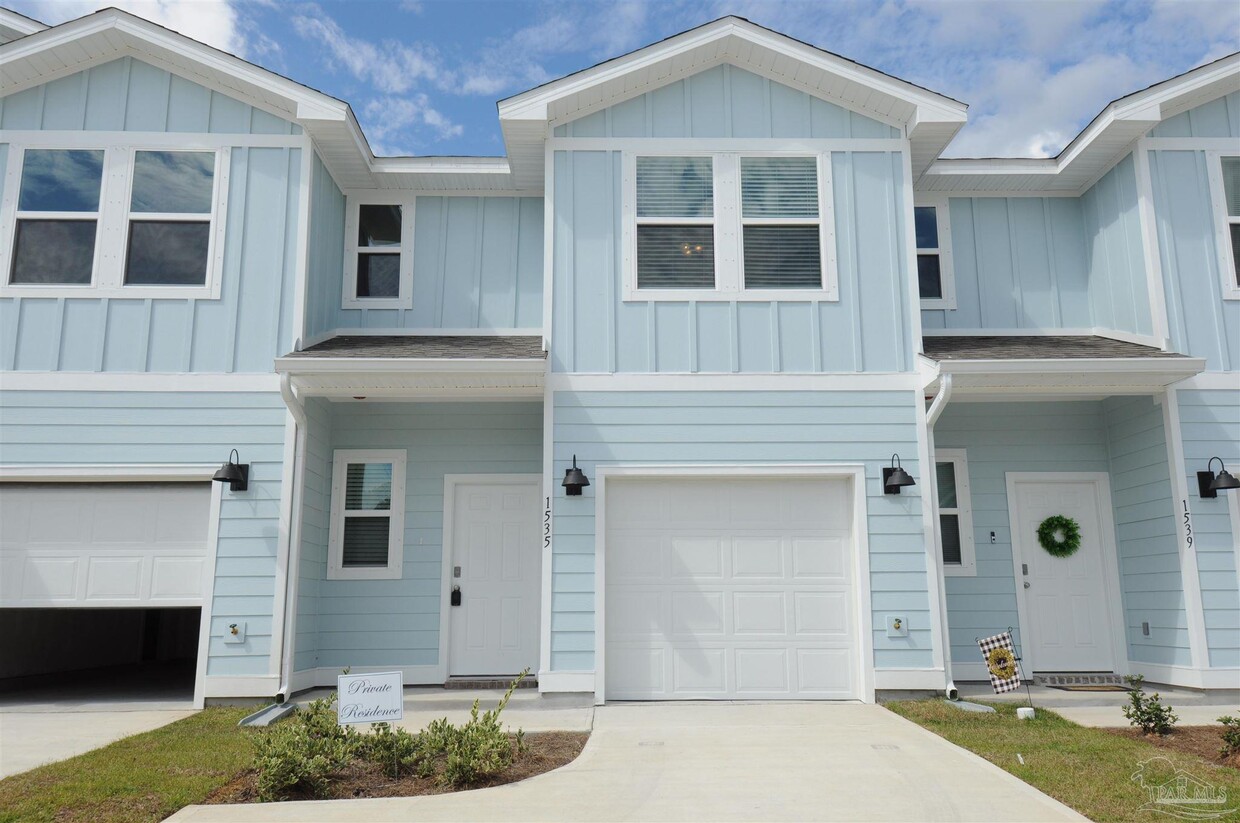 Foto principal - 1535 Iroquois Ct