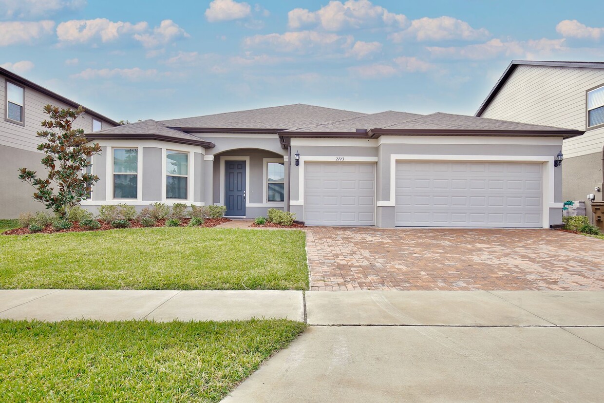 Primary Photo - Gorgeous 3/3 Modern Home with a Bonus Room...