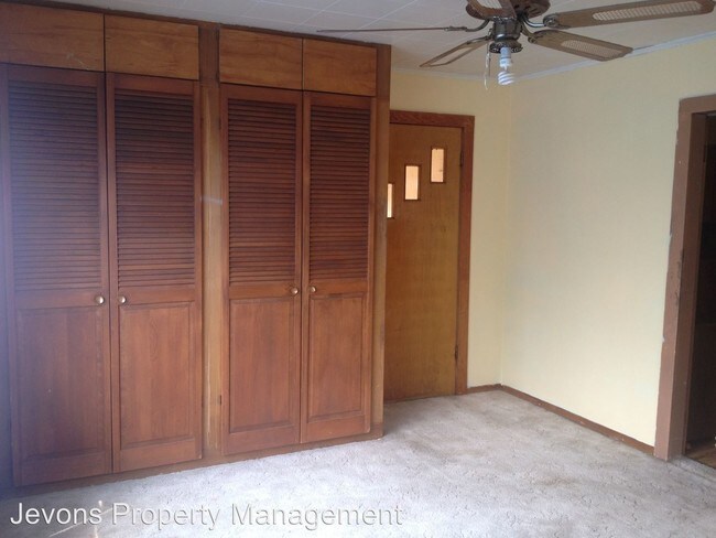 Foto del edificio - 3352 Mapleway Rd