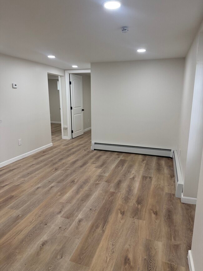 Foto del edificio - 258 Claywood Dr