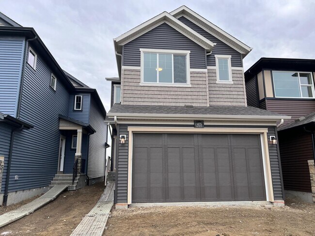 Building Photo - 1475 Plum Cir SW