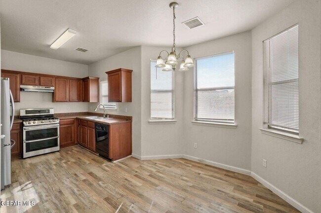 Building Photo - 14272 Rattler Point Dr