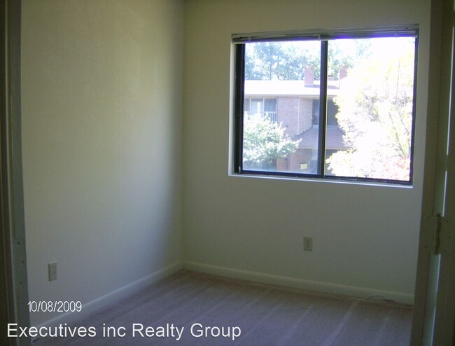 Building Photo - 2 br, 2 bath House - 2115 Turtle Run Drive #7