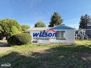 Building Photo - 3404 W Yakima Ave