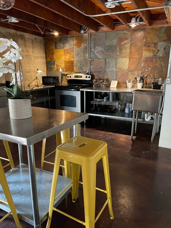 Foto del edificio - 1926 Arizona Ave