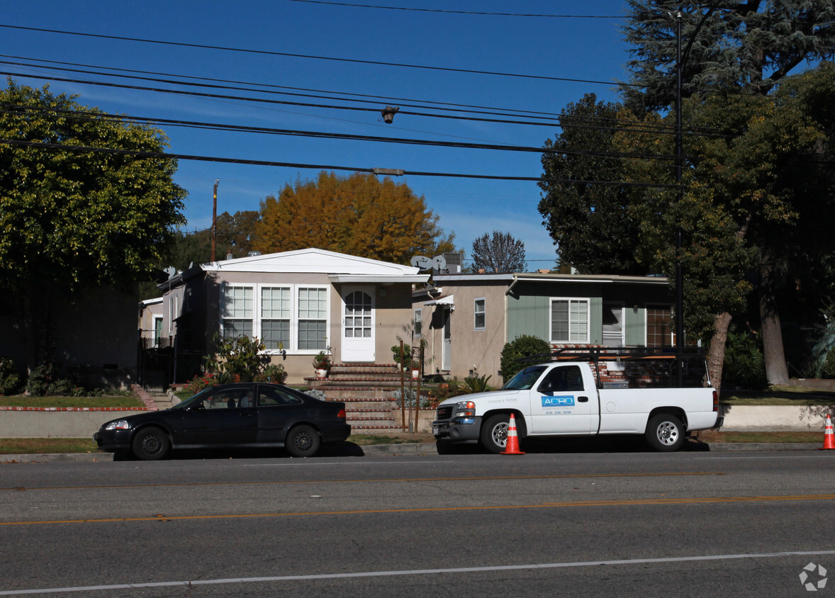 Foto principal - 401 W Alameda Ave