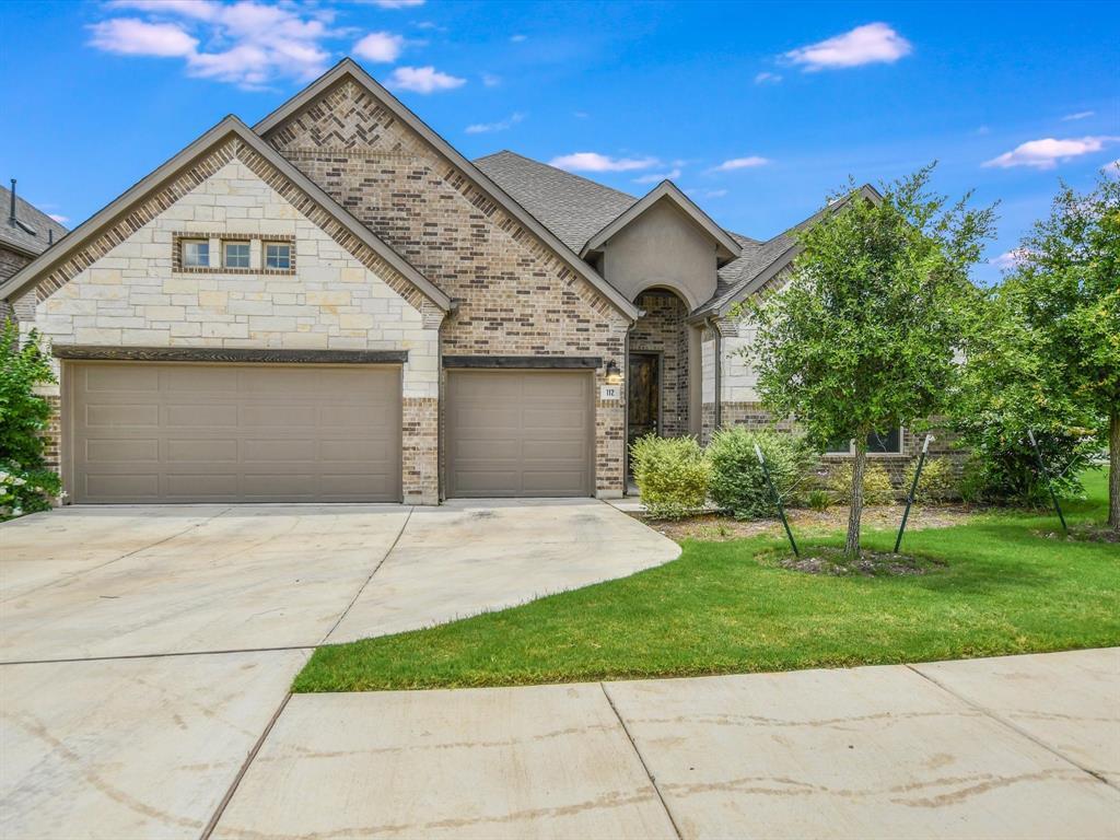 Primary Photo - 112 Teddy Roosevelt Dr