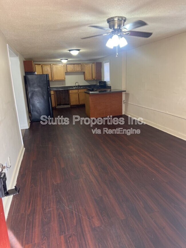 Foto del edificio - 415 Hudson St
