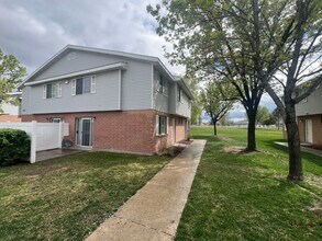 Building Photo - 3443 Ridgeland Park Dr