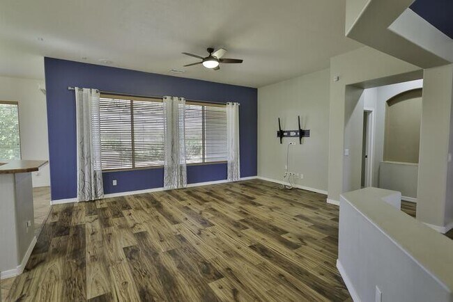 Building Photo - 15068 S Camino Rio Puerco