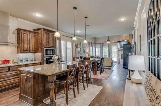 Building Photo - 4441 Vineyard Creek Dr