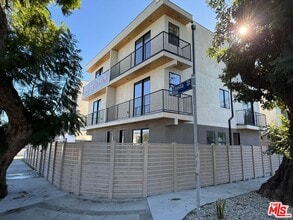 Building Photo - 11528 Emelita St