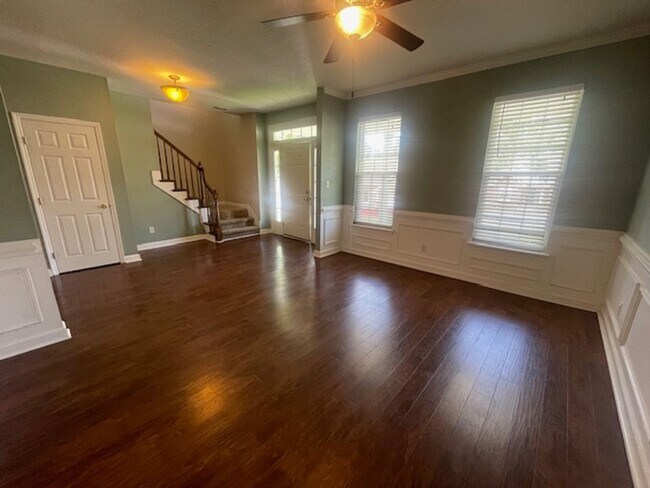 Foto del edificio - 832 Prairie Ln