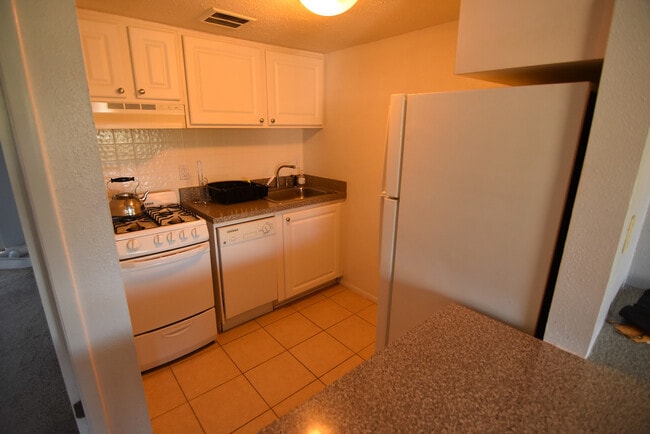 Building Photo - 1 Bed/1 Bath - Waterside at Cranes Roost