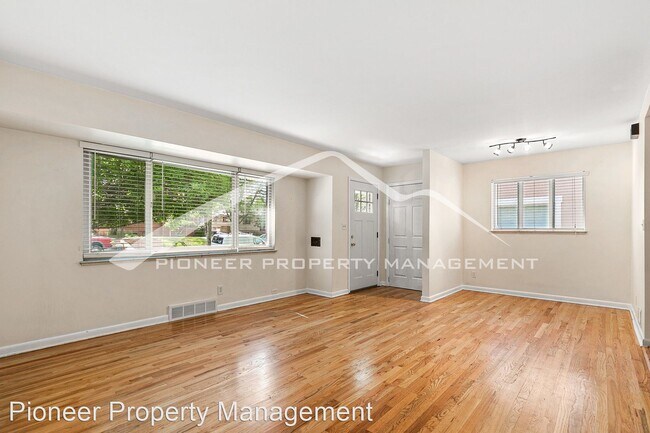 Foto del edificio - 3 br, 2 bath House - 1545 S. Gaylord St