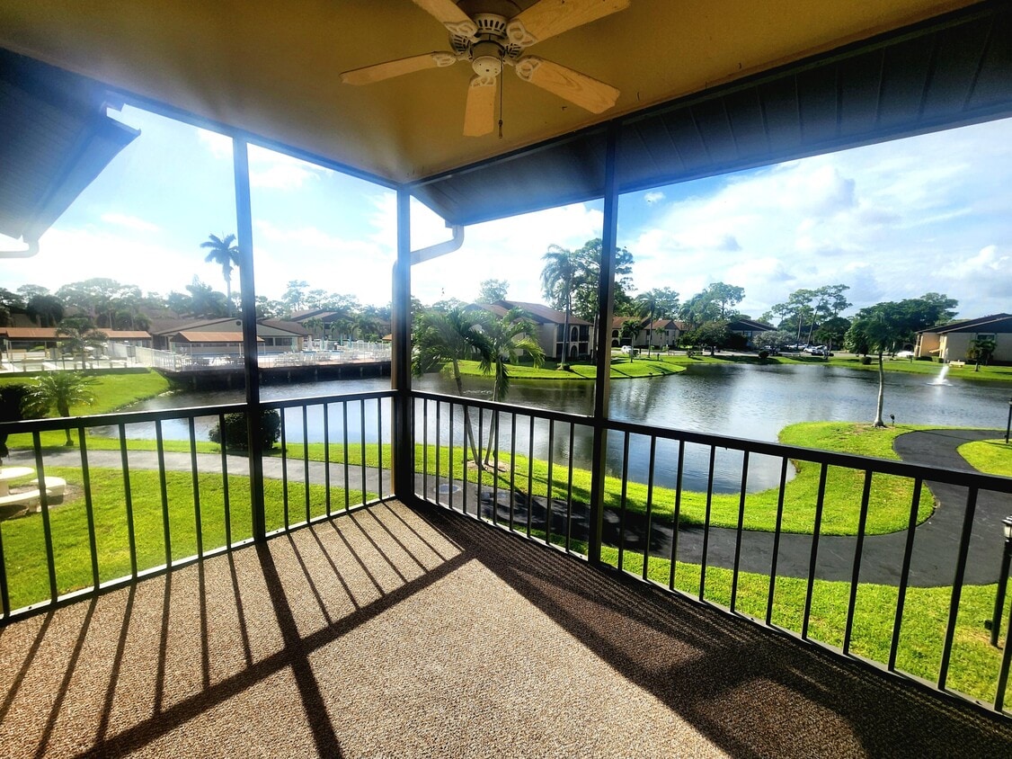 Foto principal - 209 Pine HOV Cir